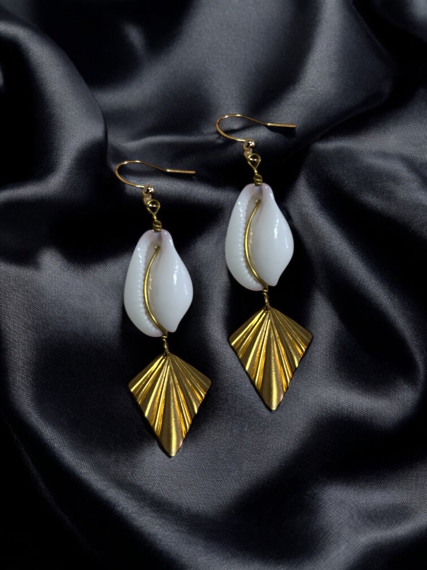Pule'oto Brass Drops